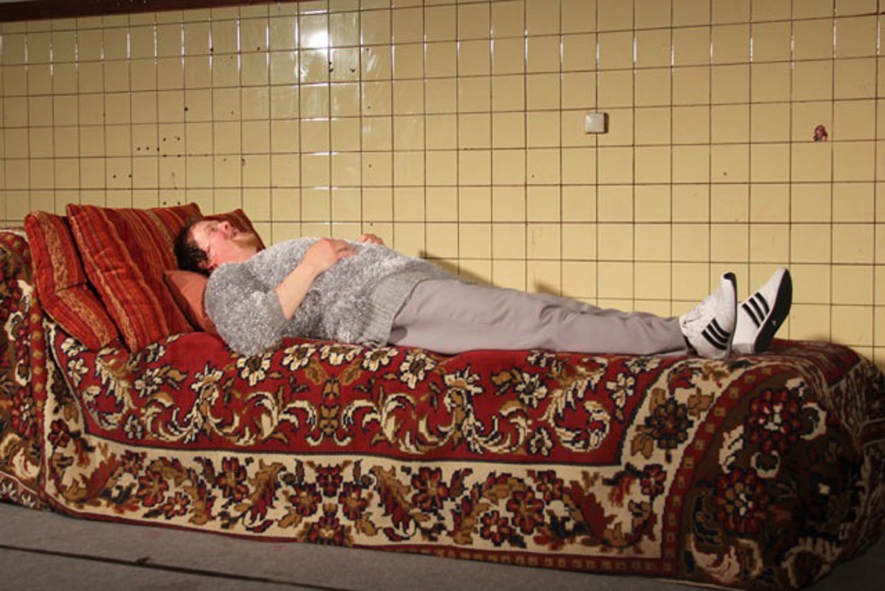 Bernd Hölscher auf der Couch
