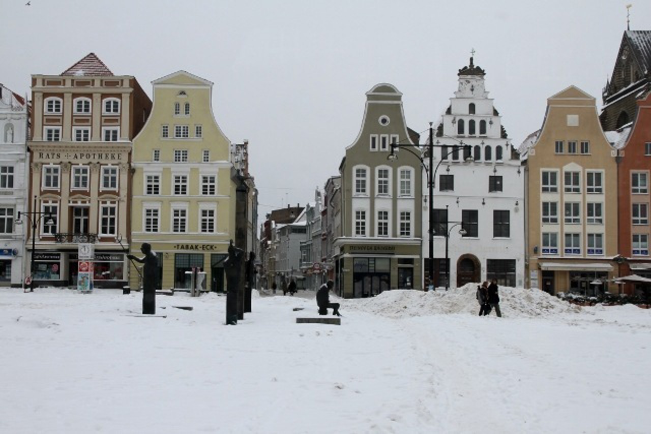 Der Neue Markt, vom Schnee begraben