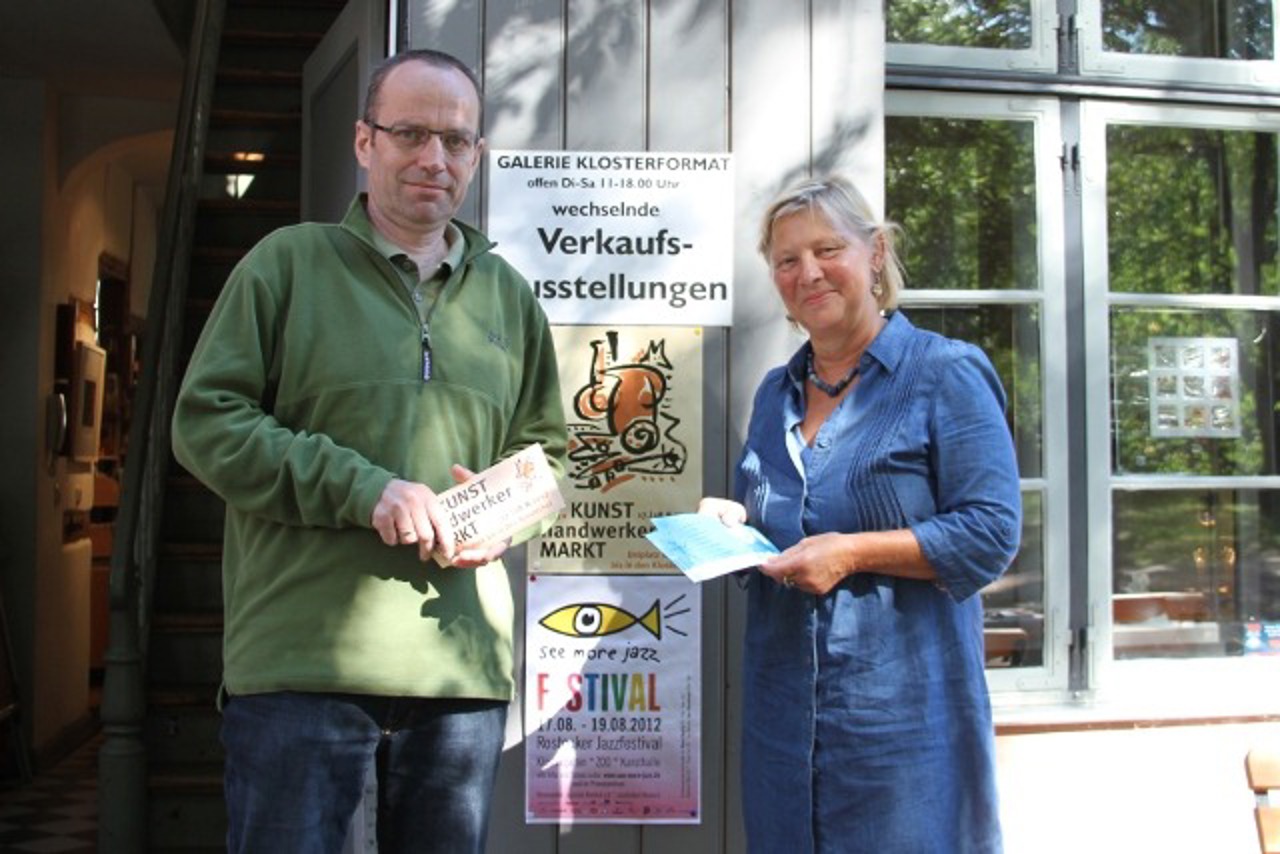 Thomas Werner vom Amt für Kultur und Denkmalpflege und Christiane Lamberz von der Galerie Klosterformat