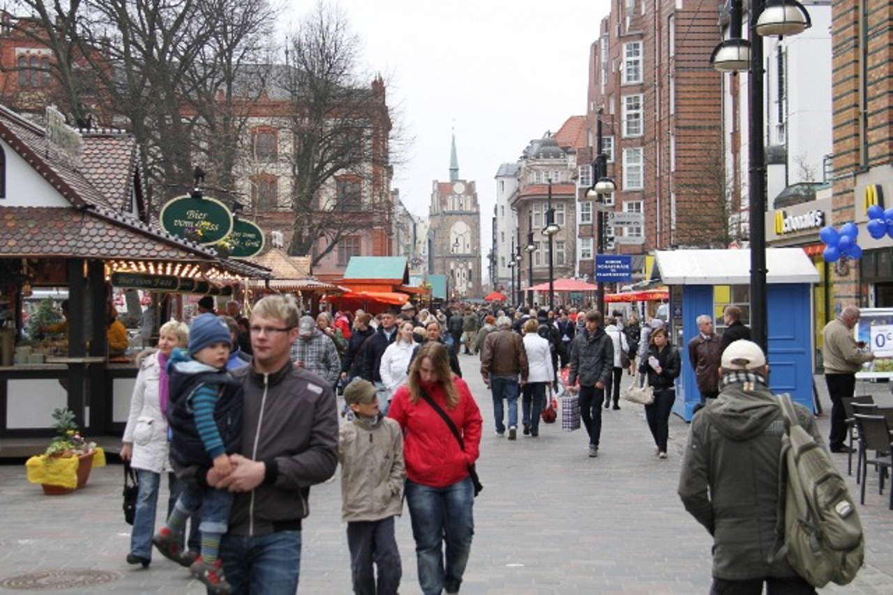 Reges Treiben in der der Kröpeliner Straße