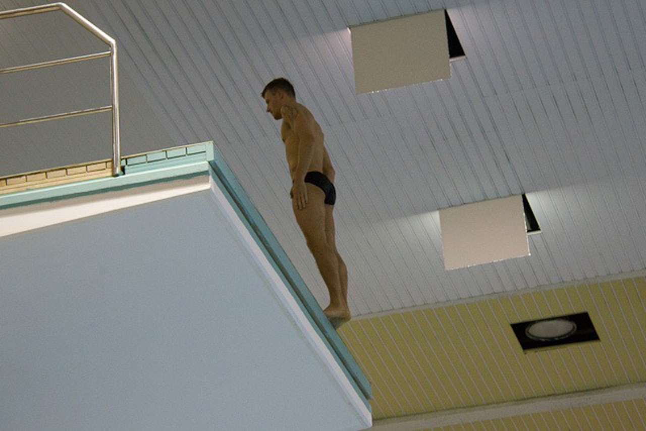 Sascha Klein auf dem Rostocker 10 Meter Turm