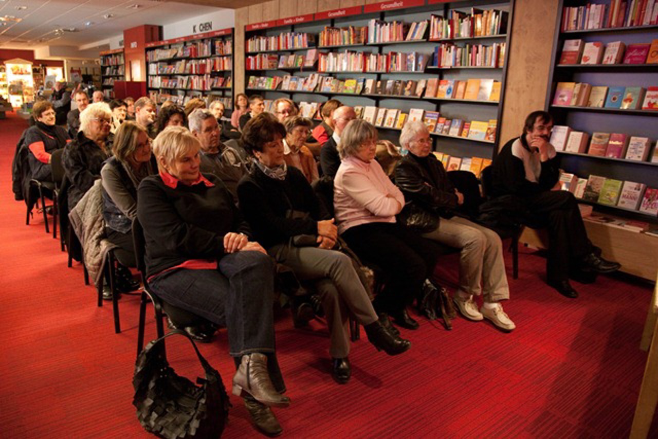 "Sie & Er" Lesung in der Universitätsbuchhandlung Weiland
