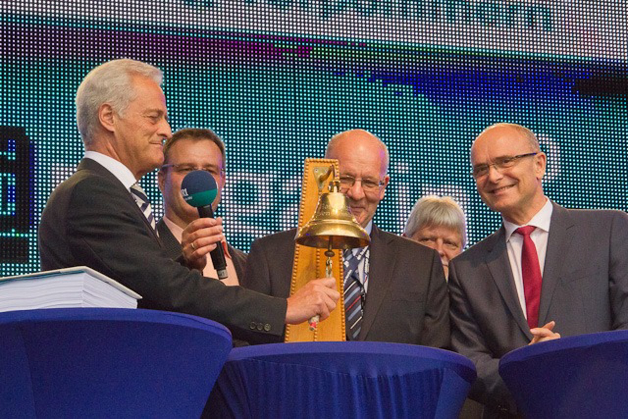 Bundesverkehrsminister Peter Ramsauer eröffnet die Hanse Sail 2013