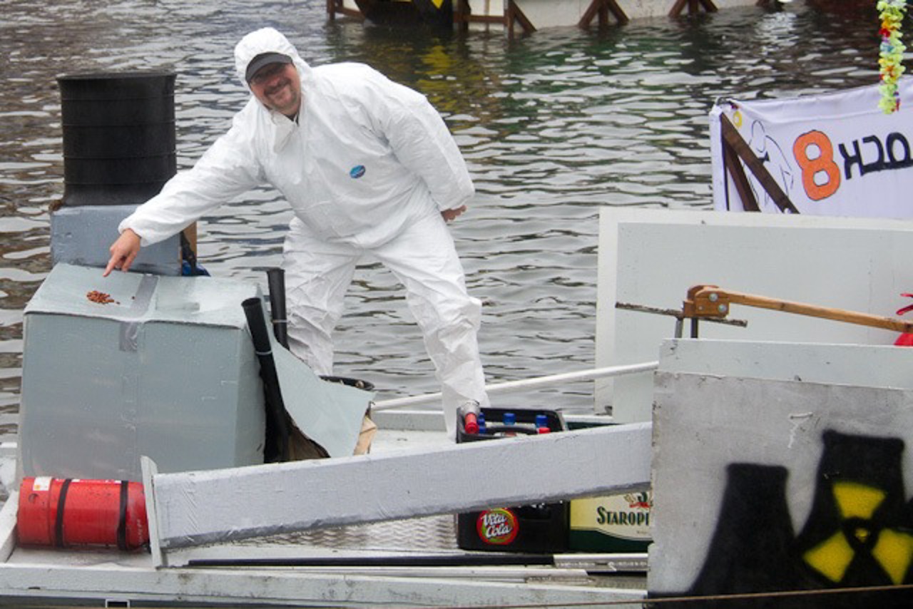 Der Kirschkernreaktor der Atominos