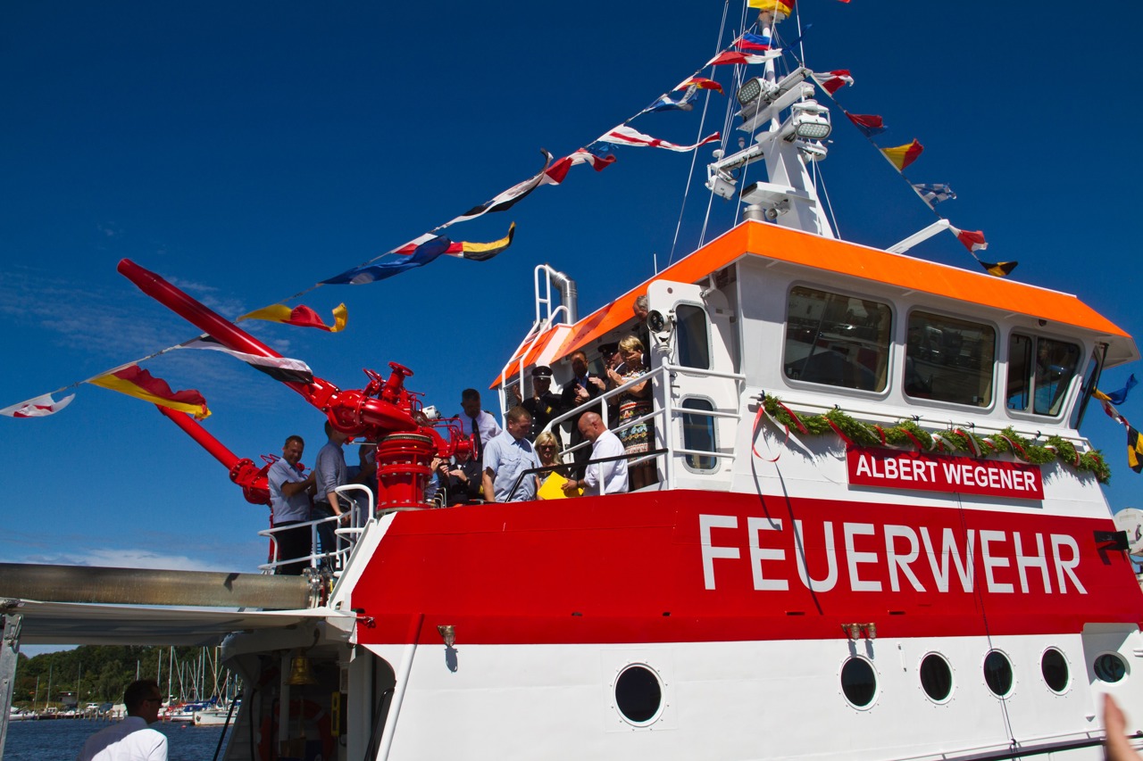 Wasserwerfer des Feuerlöschbootes „Albert Wegener“