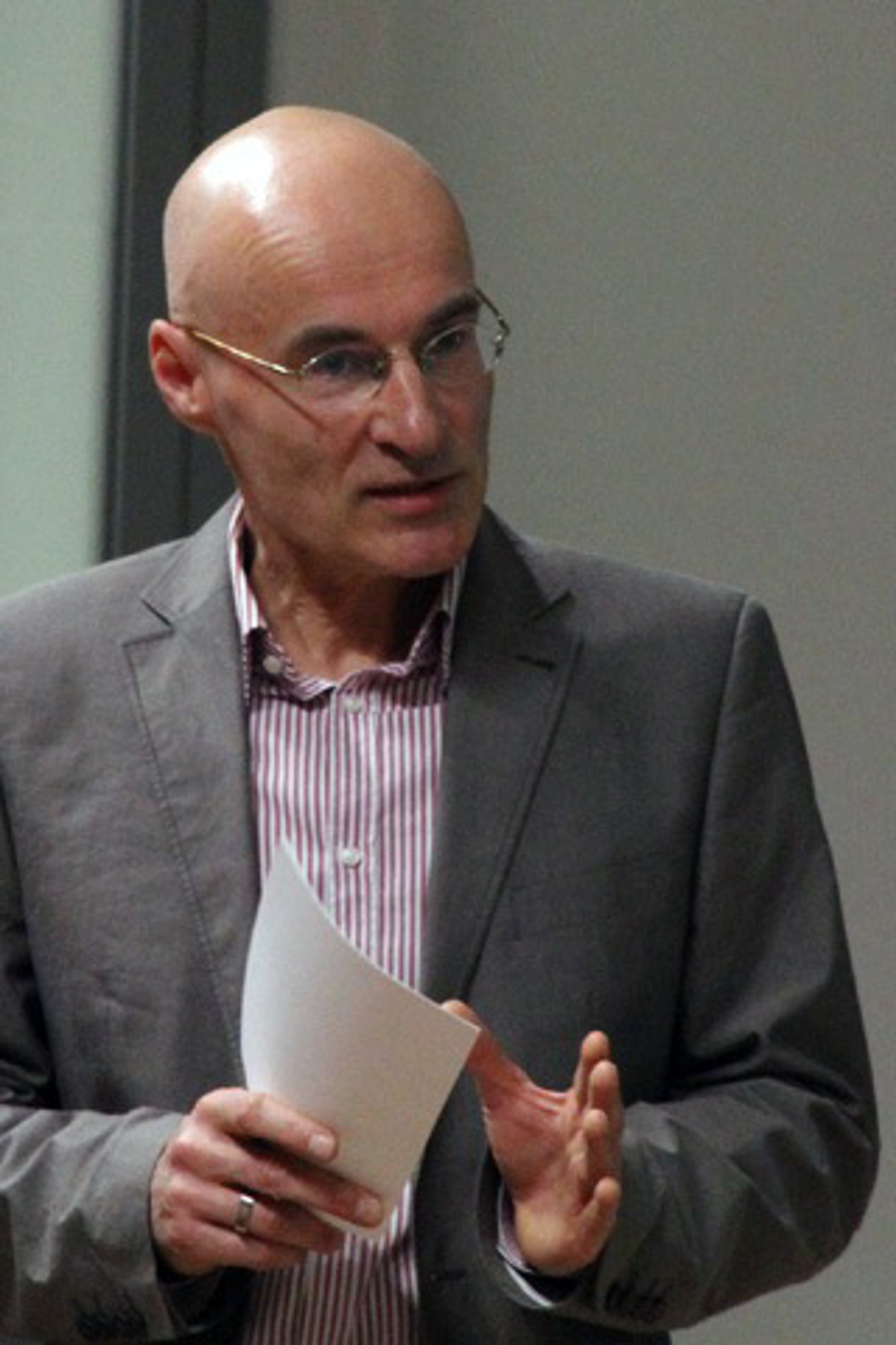 Dr. Ulrich Vetter