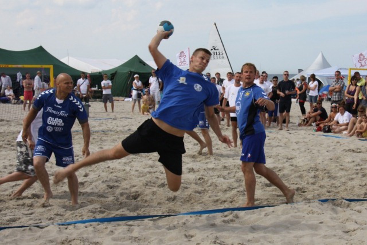 Beachhandball auf dem Ostseestrand