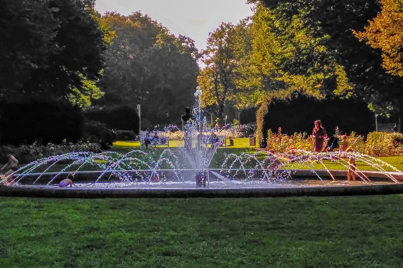 Der Brunnen im Rosengarten soll eine komplett neue Technik bekommen