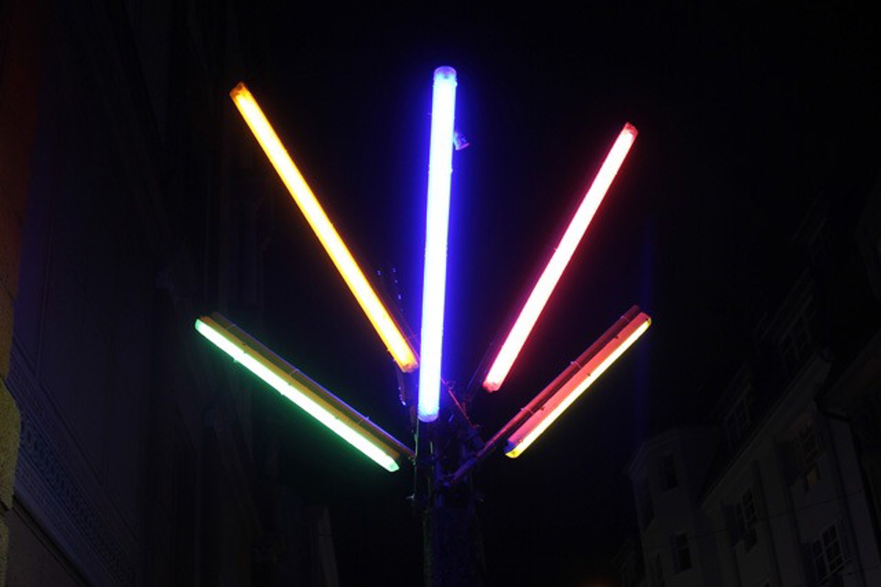 Neonlampeninstallation