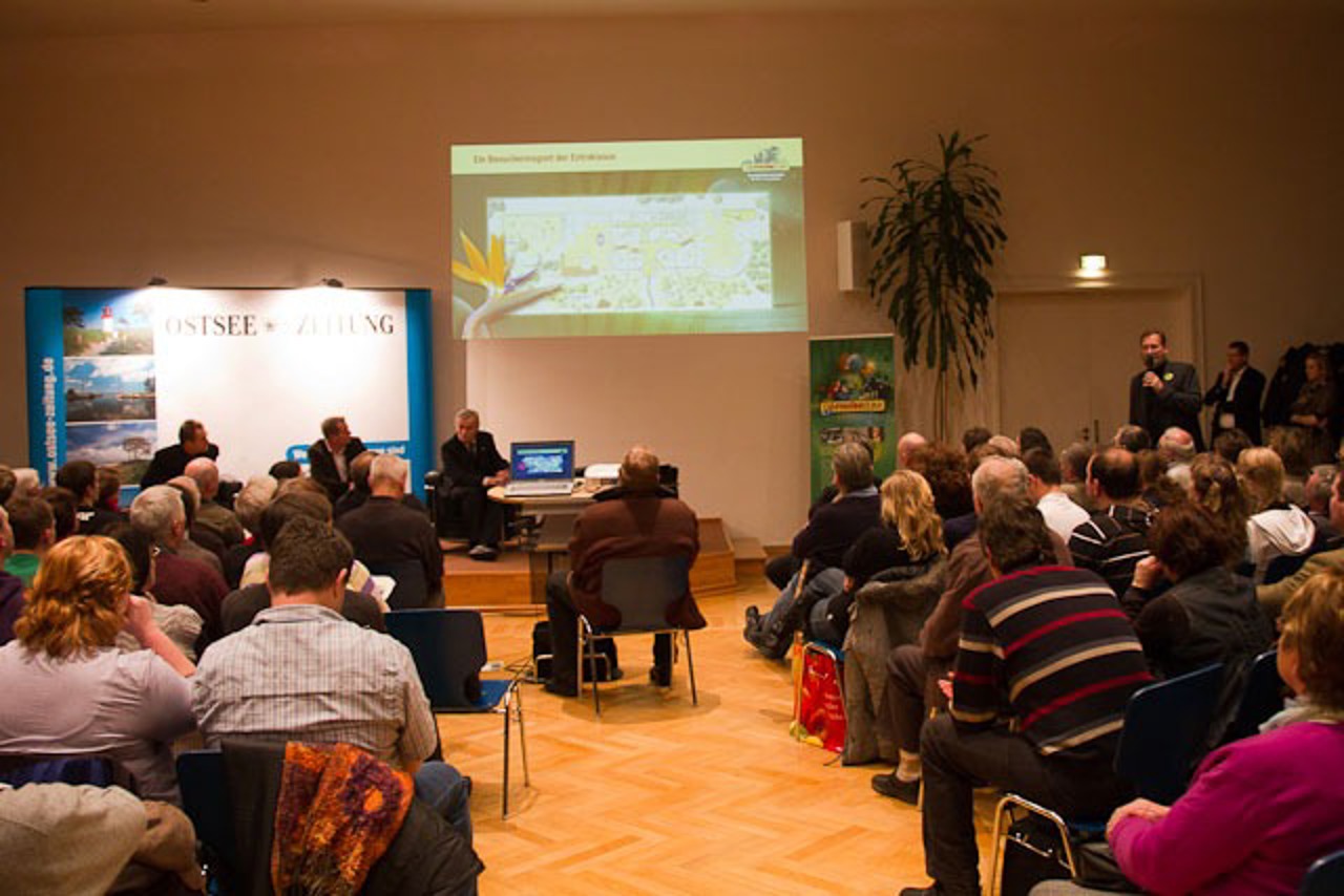 Forum zum Darwineum im Saal der Ostseezeitung