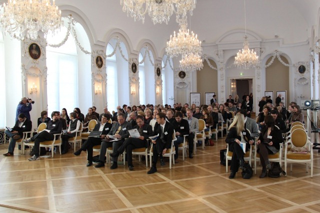 Großes Interesse bei der Projektvorstellung der Universität im Barocksaal