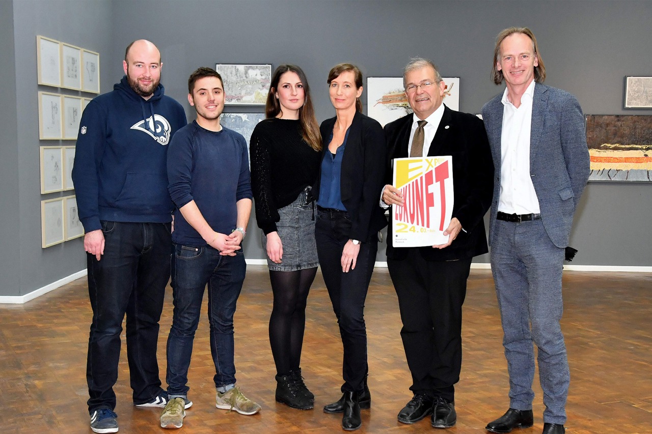 Stellten heute das Ausstellungsprojekt vor: Fritz Beise (v.li.) von der Kunsthalle, David Willer und Johanna Treppmann vom AStA, Kuratorin Dr. Susanne Jaschko, Rektor Prof. Wolfgang Schareck und Kunsthallenleiter Dr. Jörg-Uwe Neumann (Foto: Joachim Kloock)
