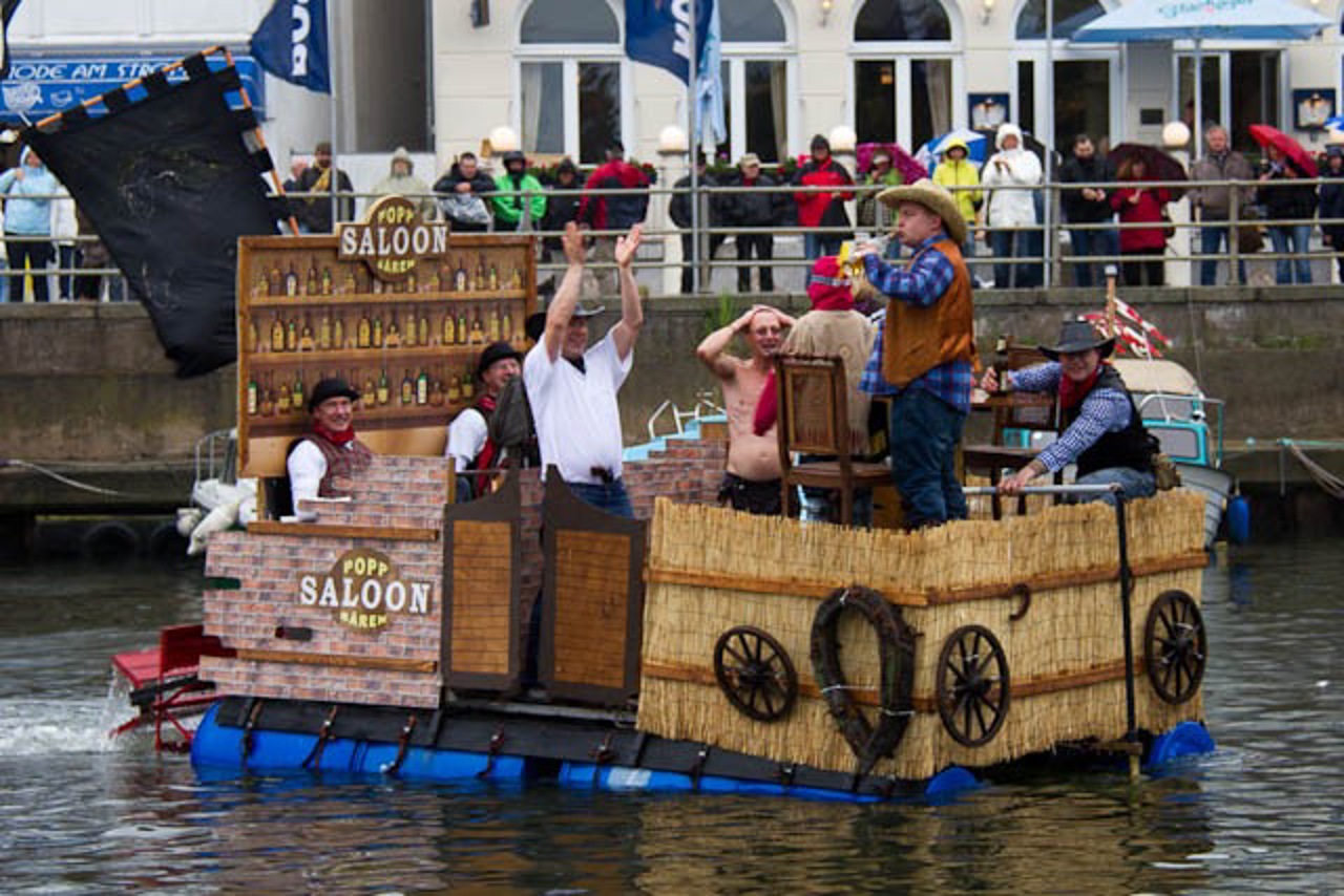 25. Waschzuberrennen im Rahmen der Warnemünder Woche 2012