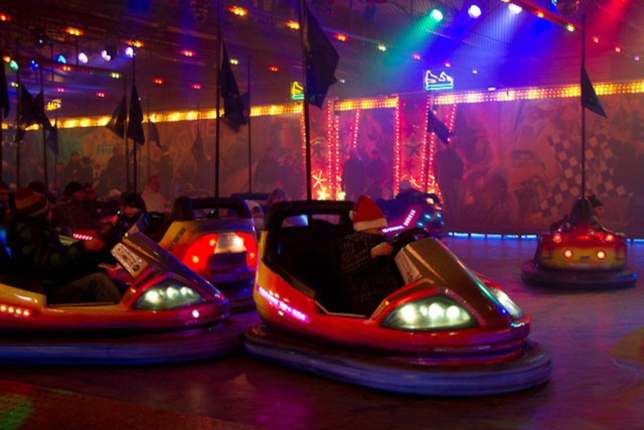 Autoskooter auf dem Rostocker Weihnachtsmarkt 2010