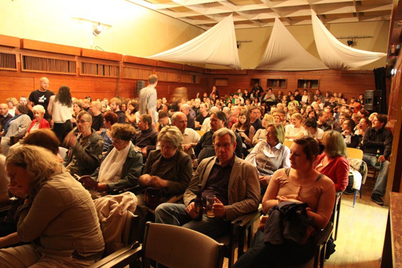 Das Publikum im Peter-Weiss-Haus
