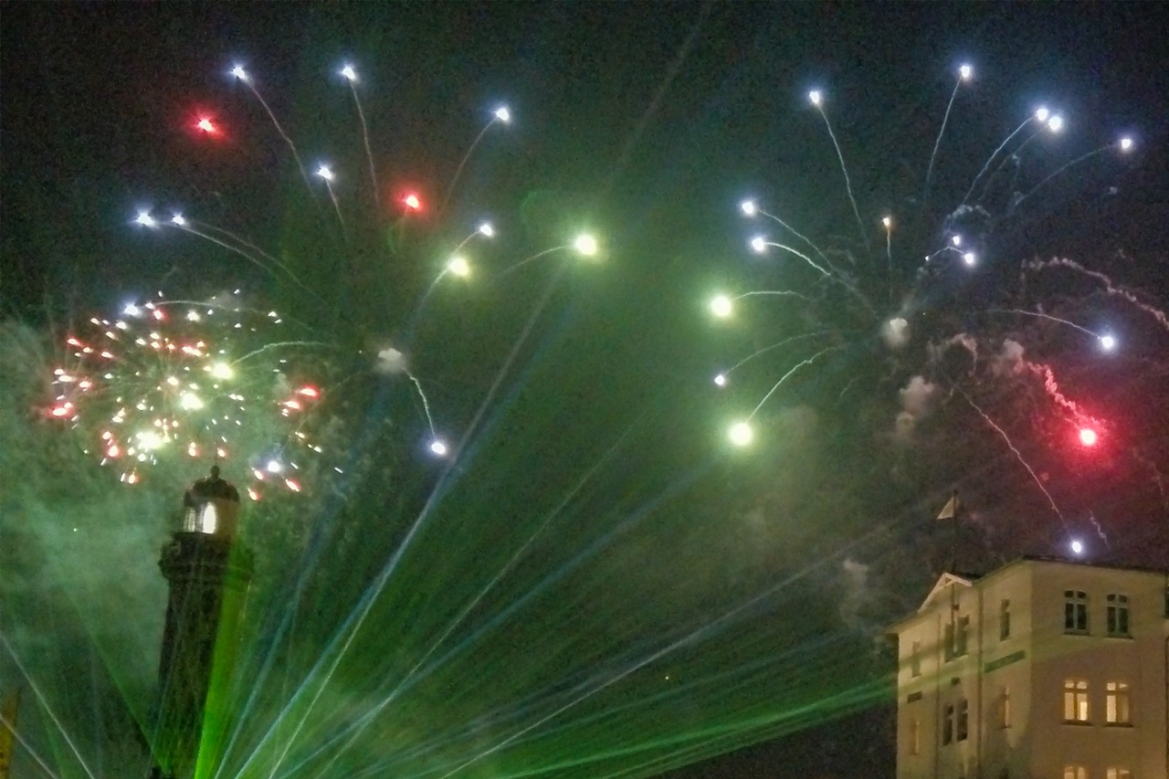 Feuerwerk beim Warnemünder Turmleuchten 2020