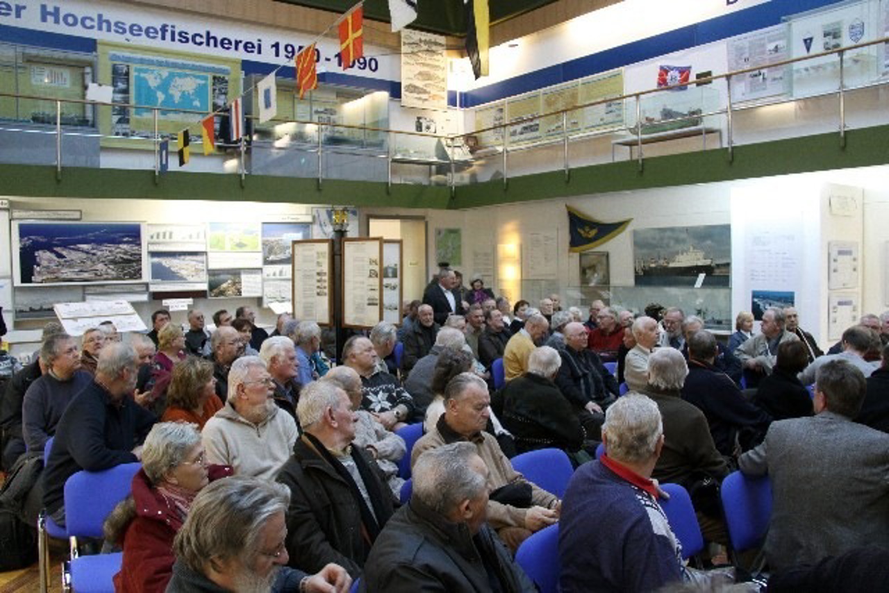 Ausstellung Hochseefischfang in der Societät Rostock maritim