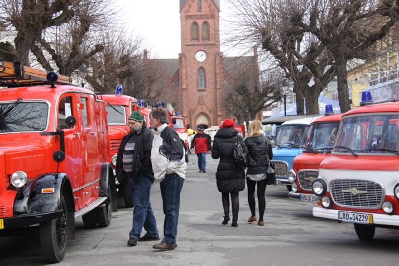 Auf dem Mühlenstraßenfest zeigt die Feuerwehr ihre Oldtimer
