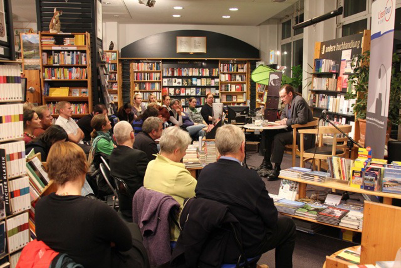 Auftakt der LiteraTour Nord 2010 in der anderen buchhandlung