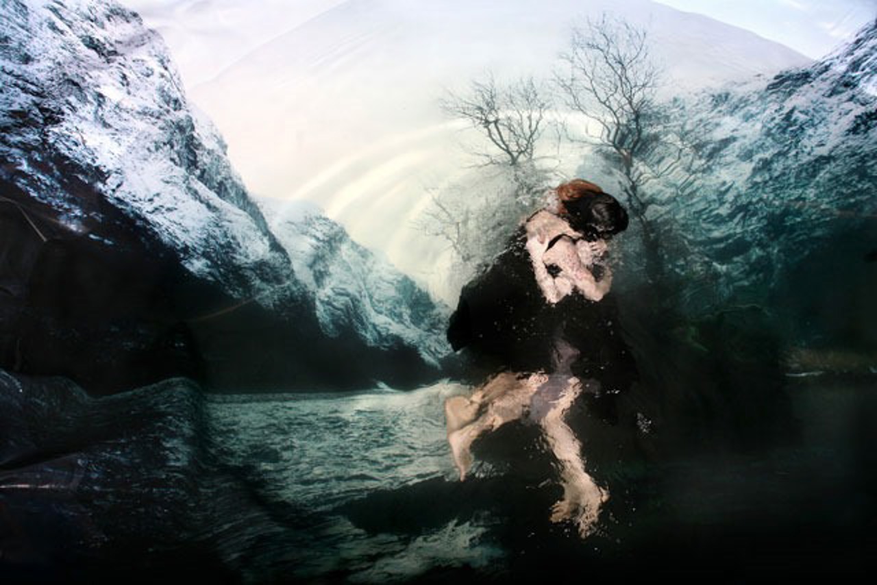 Susanna Majuri "Mirror" (C-Print, 2010)