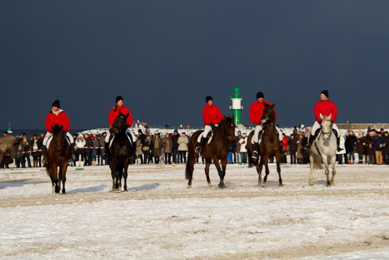 Reitshow beim Warnemünder Wintervergnügen