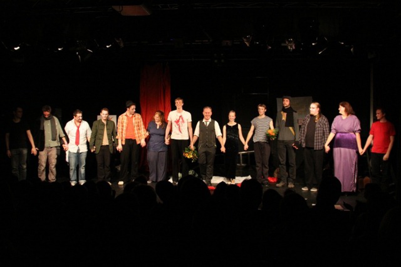 Das Theater am Ring bei der Premiere von "True Men"