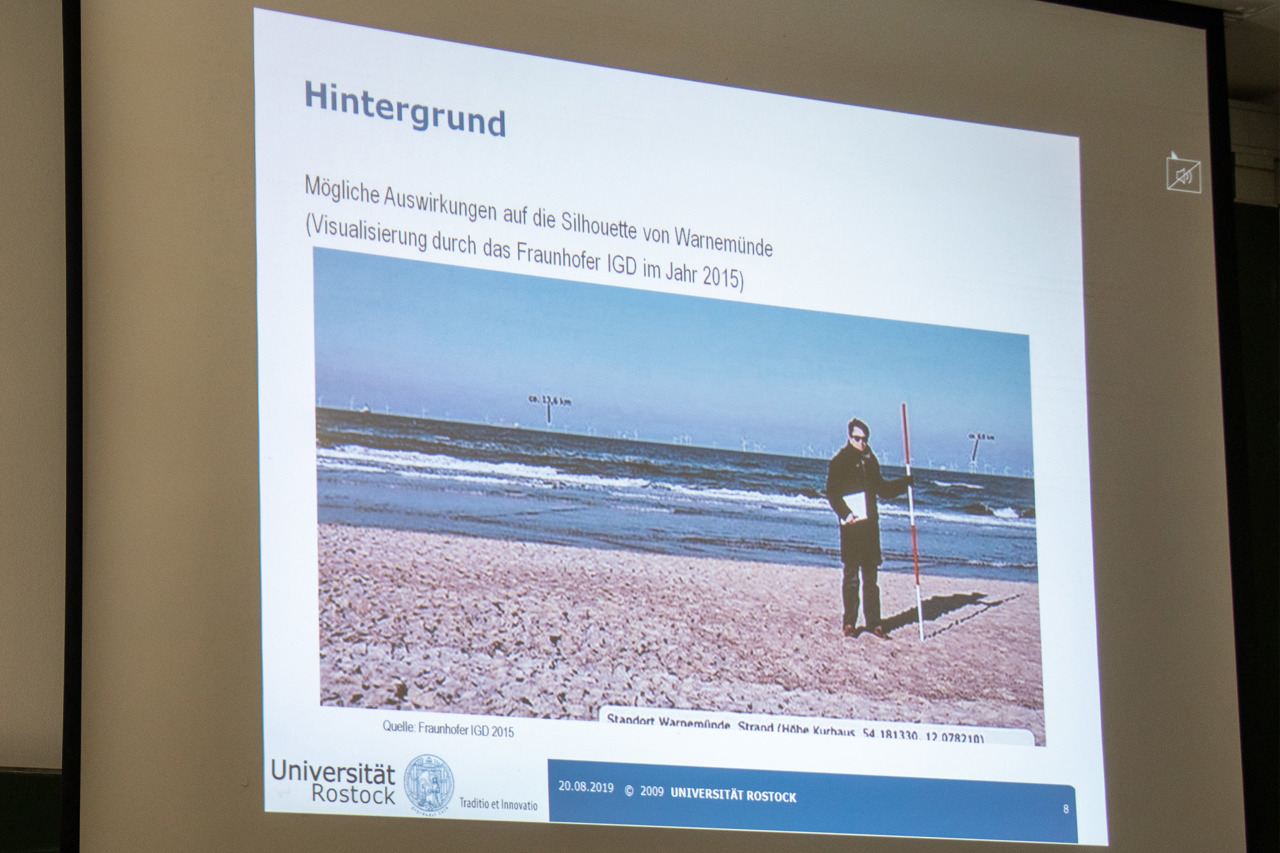 Mögliche Auswirkungen der Windräder vor Warnemünde (Visualisierung: Fraunhofer IGD, 2015) - inzwischen sind größere Windräder im Gespräch