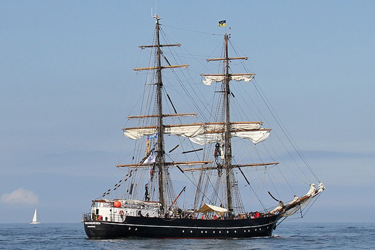 Brigg Roald Amundsen