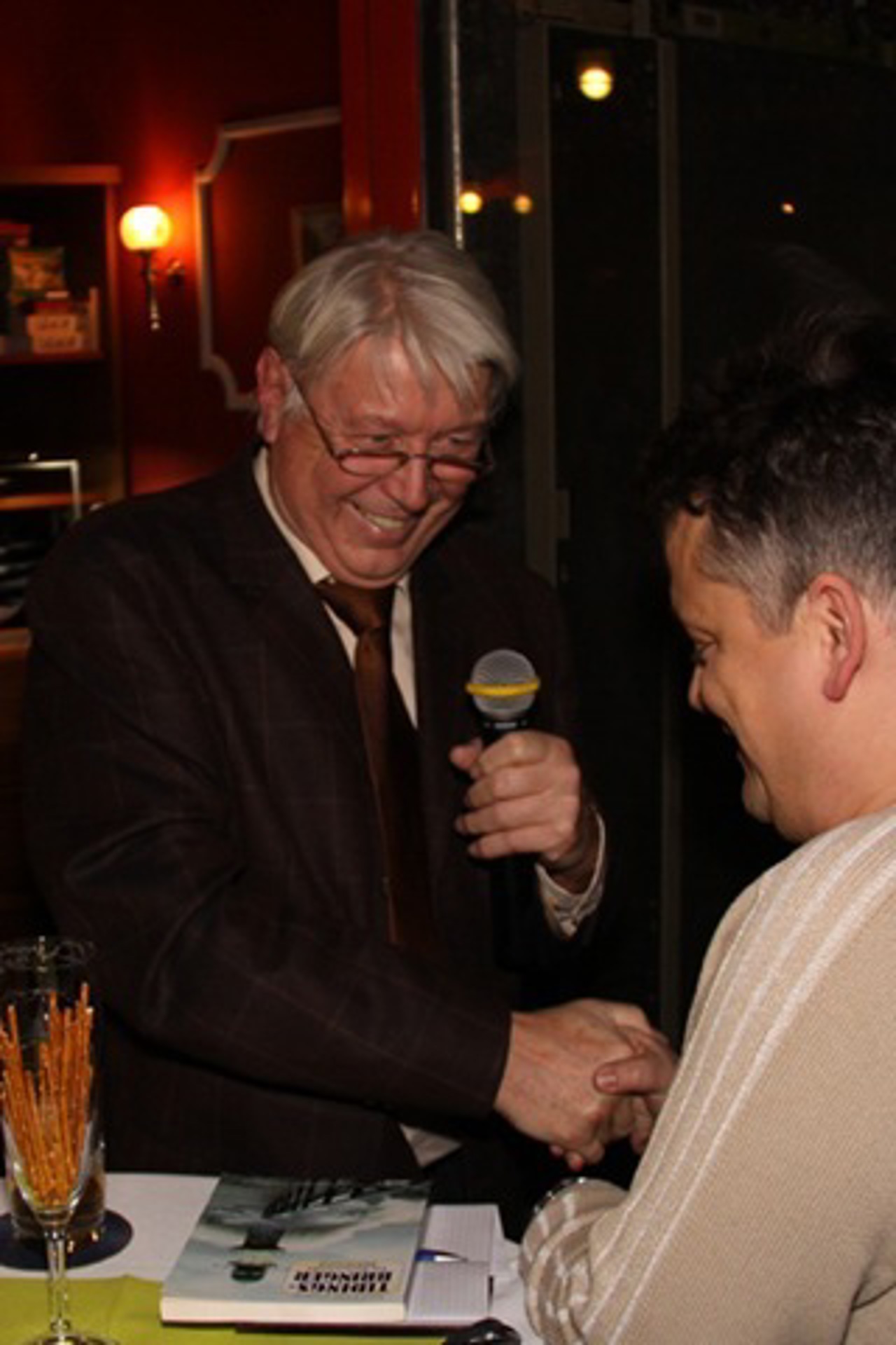 Gerhard Lau bei letzter Knurrhahnrunde mit Danksagung