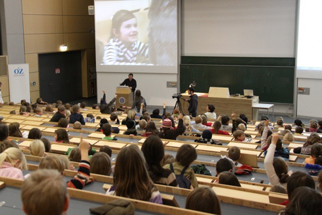 Engagierte Kids bei der Kinder-Uni in Rostock