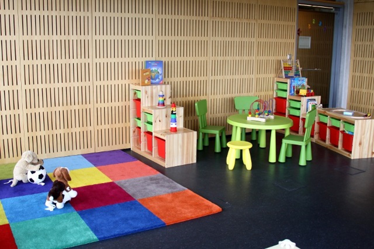 Kinder-Eltern-Zimmer an der Uni Rostock
