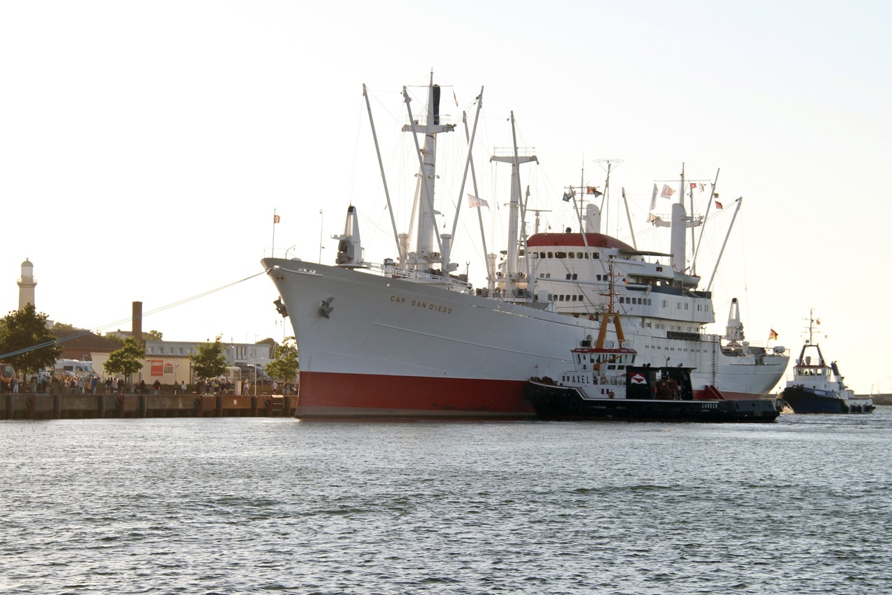 „Cap San Diego“ in Warnemünde