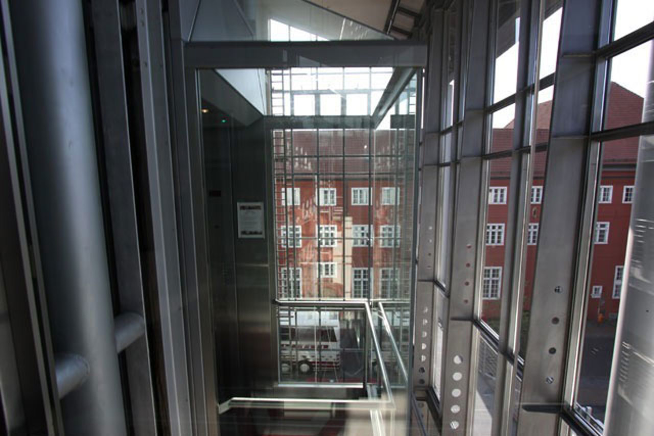 Pentahotel, Blick aus dem Fahrstuhl