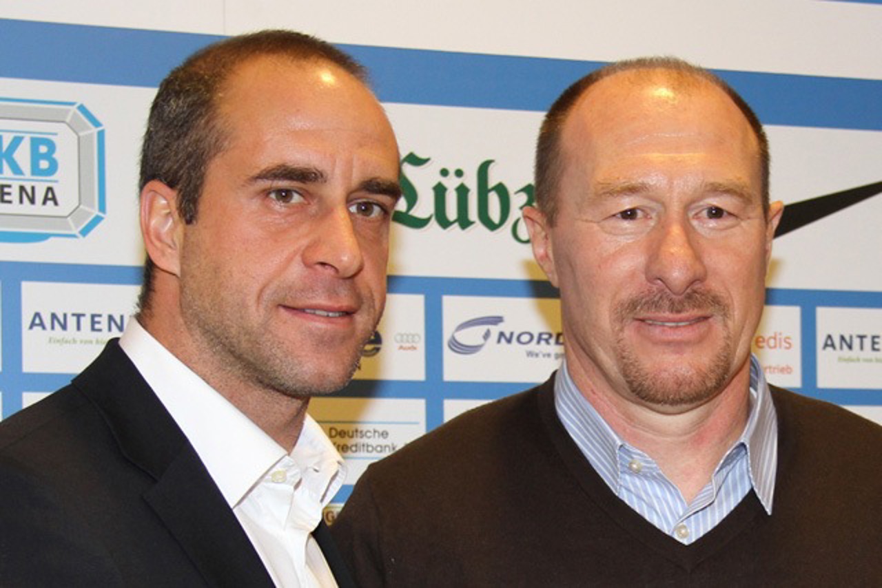 Hansa-Manager Stefan Beinlich und Hansas neuer Cheftrainer Wolfgang Wolf