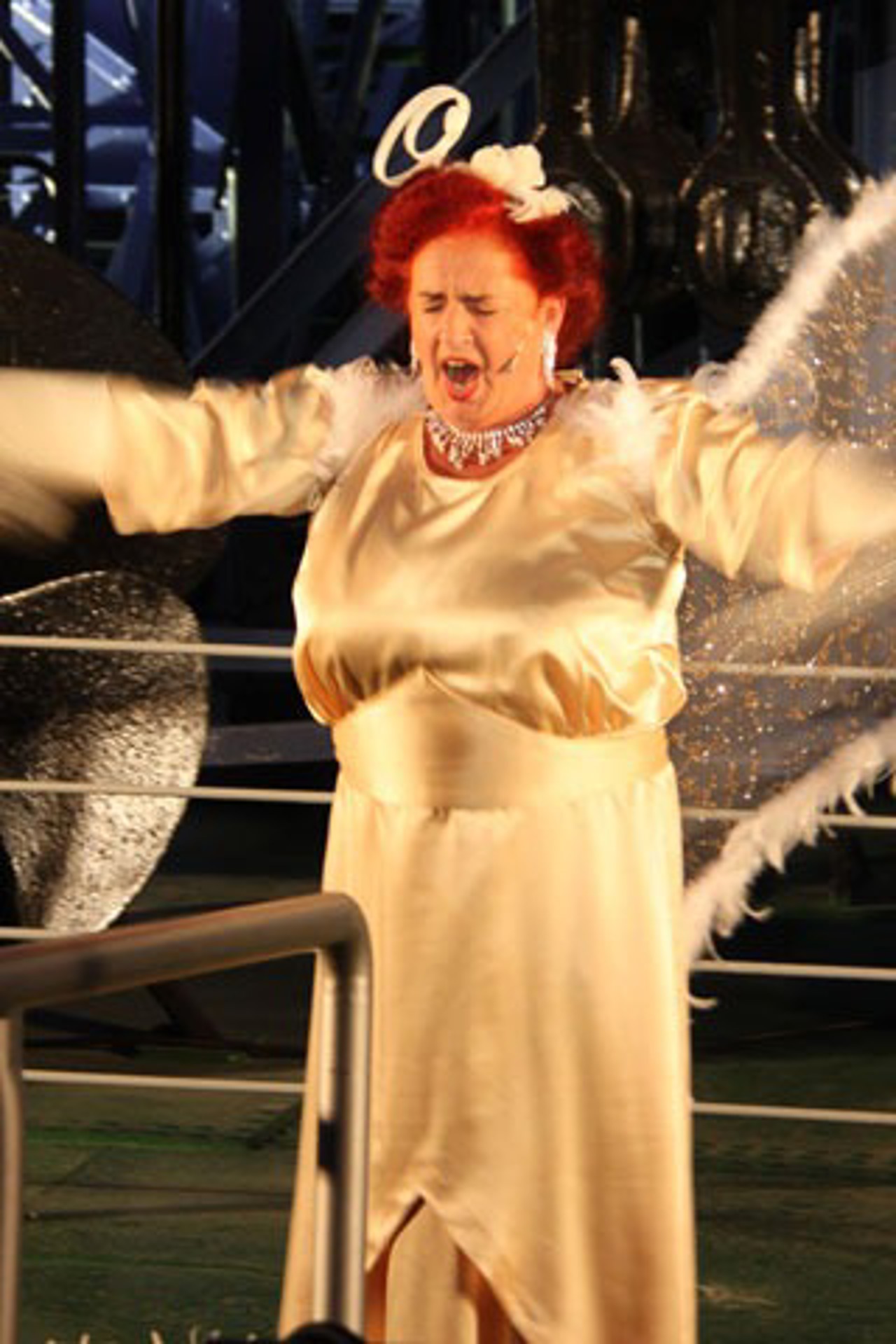 Andrea Stache-Peters als Florence Foster Jenkins bei der Lichtklangnacht 2012