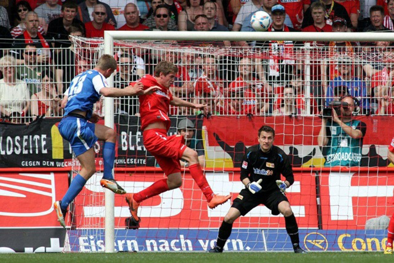 Hansa Rostock gegen Union Berlin - Stephan Gusche gleicht zum 3:3 aus