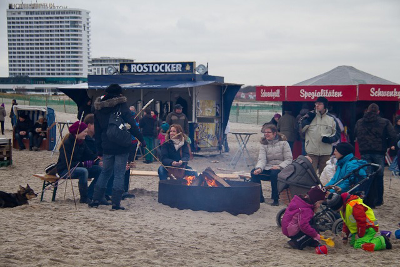 Snacks am Strand von Warnemünde