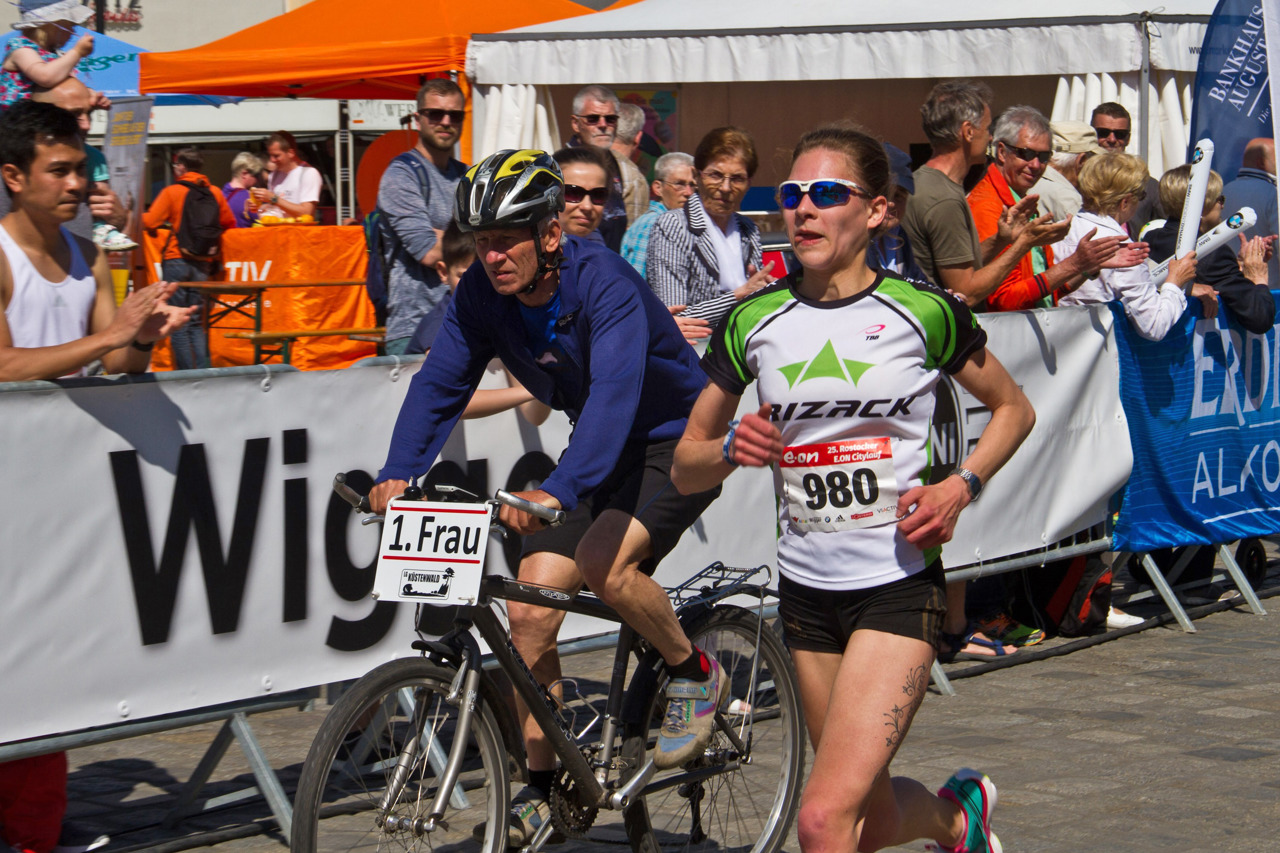 Laura Michel gewinnt den Halbmarathon der Damen