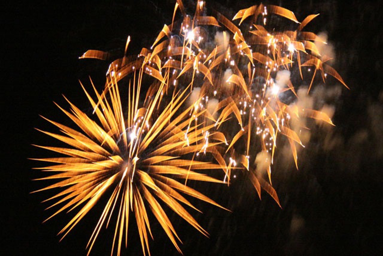 Feuerwerk zur Hanse Sail Rostock 2010