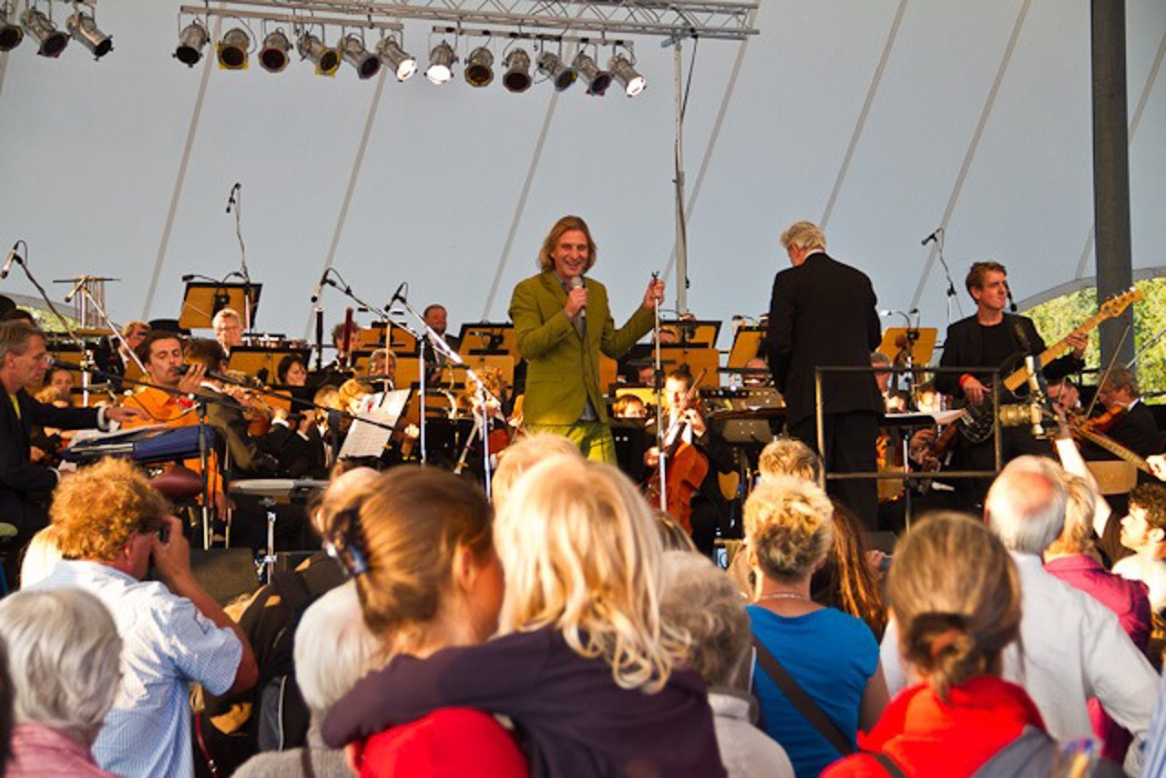 Die Zöllner eröffnen mit der Norddeutschen Philharmonie Rostock auf der IGA-Park-Bühne die 7. Lichtklangnacht