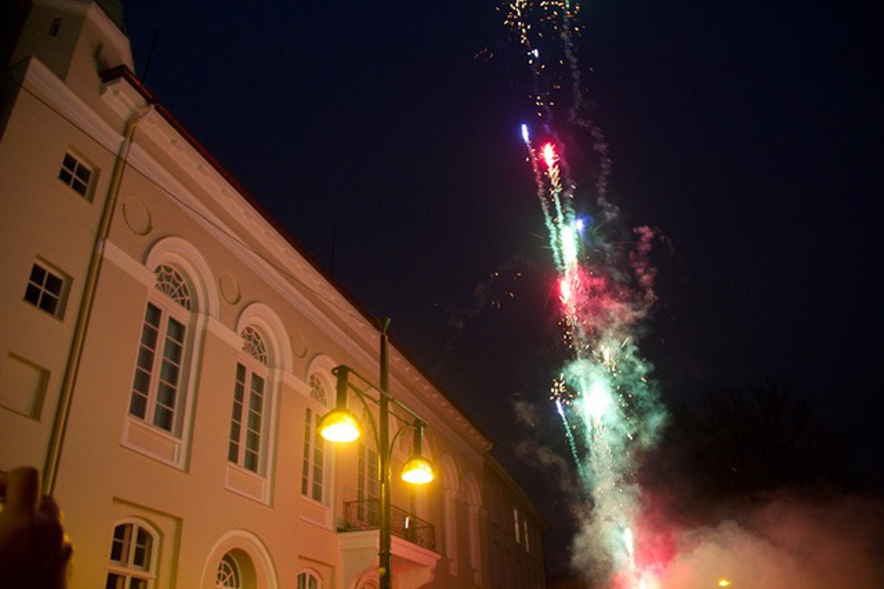 Barockfeuerwerk vor dem Barocksaal zu 10. Rostocker Lichtwoche 2011