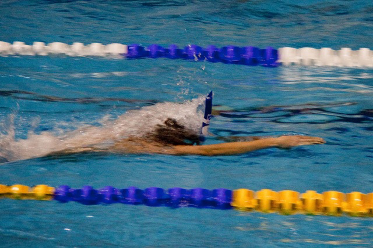 Flossenschwimmer in der Neptun Schwimmhalle