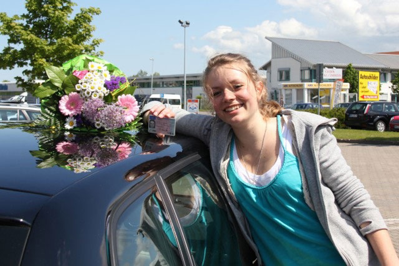Paula Schmidt - Führerschein-Prüfung geschafft