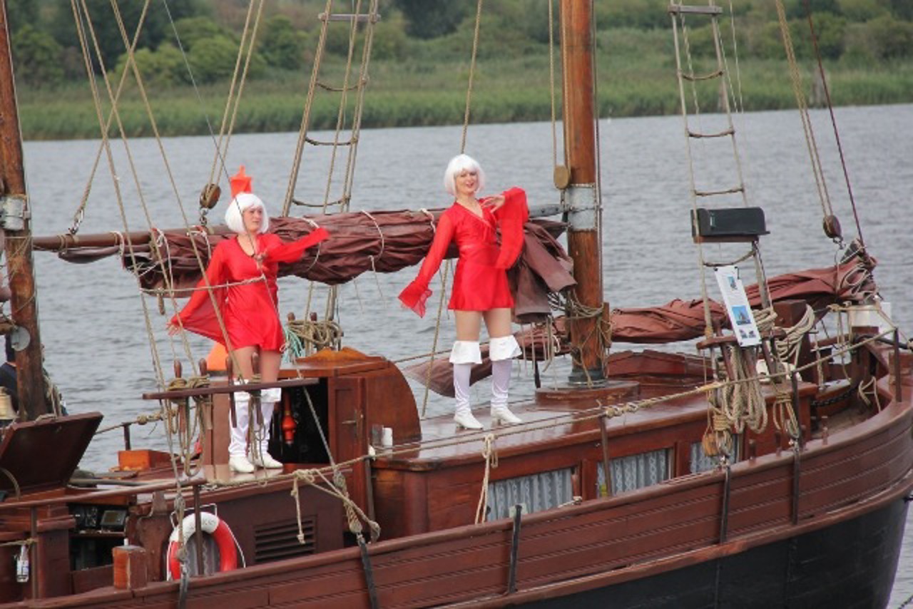 Haikutter: Parade der Nationen zum Abschluß der Hanse Sail