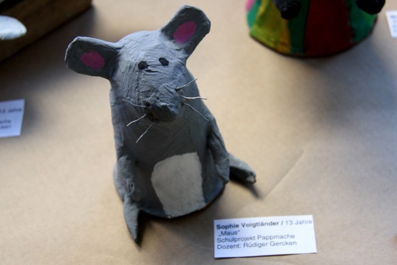 Plastik in der Ausstellung der Kunstschule Rostock