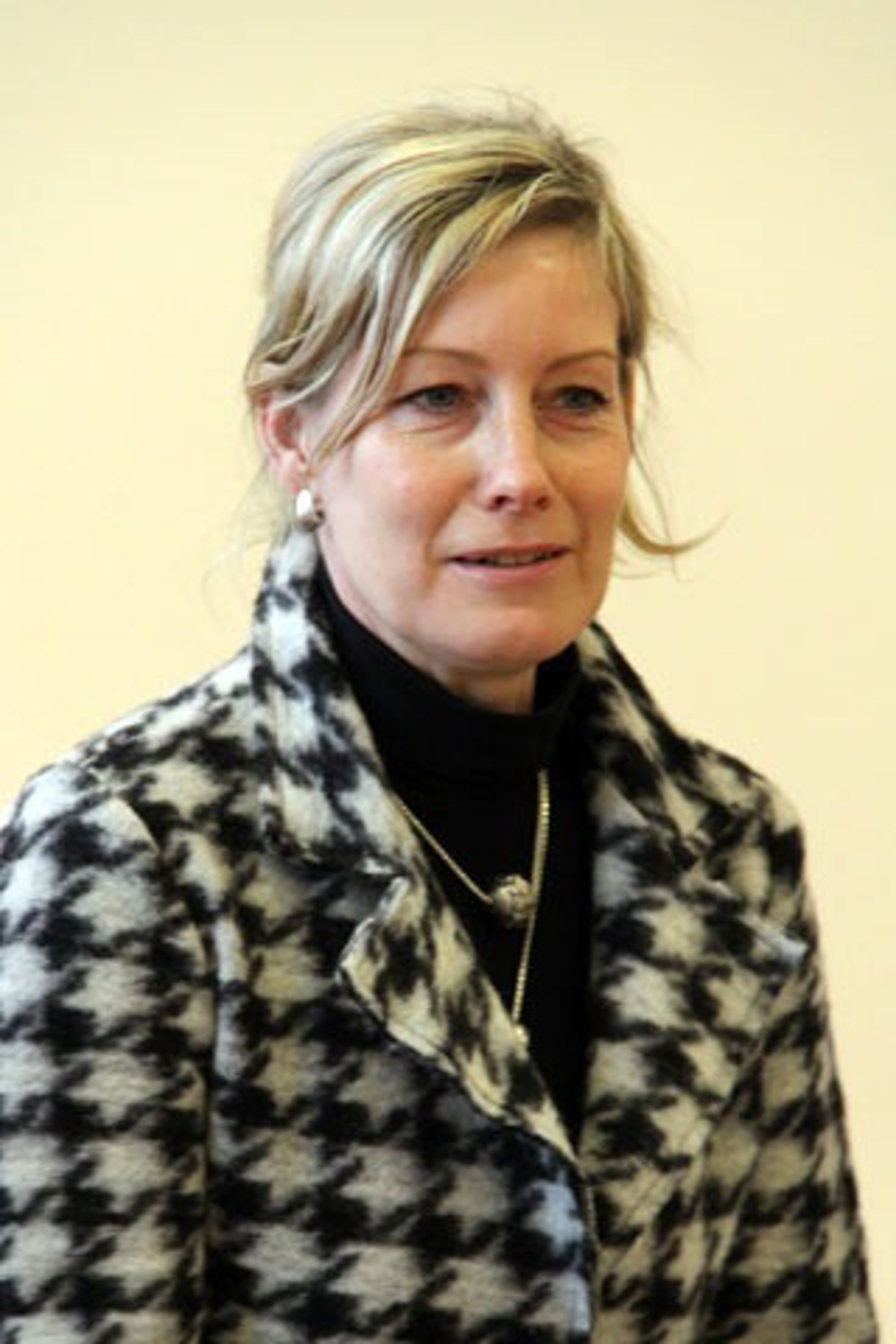 Marion Nowak, Hero