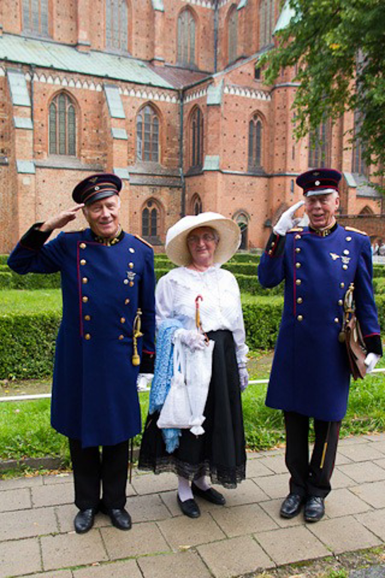 Kurt Meinert, Anita Ahnfeld und Wilfried Rettig (v.l.) lassen gerne die alte Zeit wieder aufleben