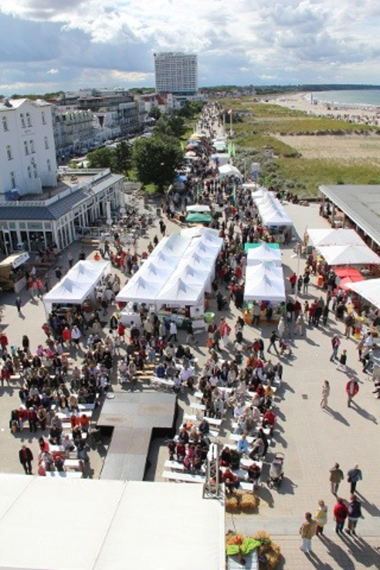 „Bio-Erleben” am Leuchtturm von Warnemünde