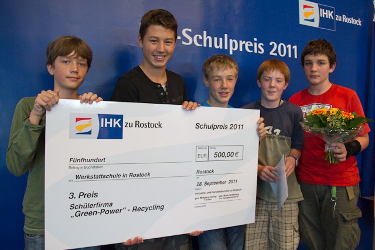 Den dritten Platz beim IHK-Schulpreis 2011 belegte "Green-Power" von der Werkstattschule