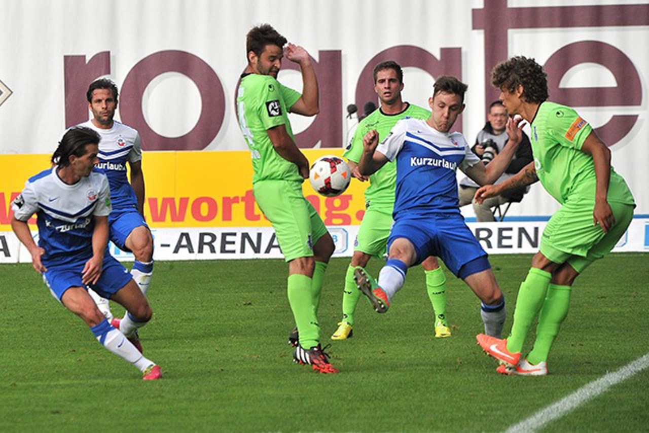 Christian Bickel (Hansa Rostock) im Spiel gegen den MSV Duisburg